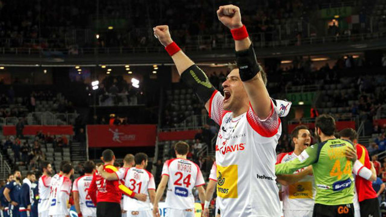 Aginagalde: "La clave del título ha estado en la paciencia y la tranquilidad"