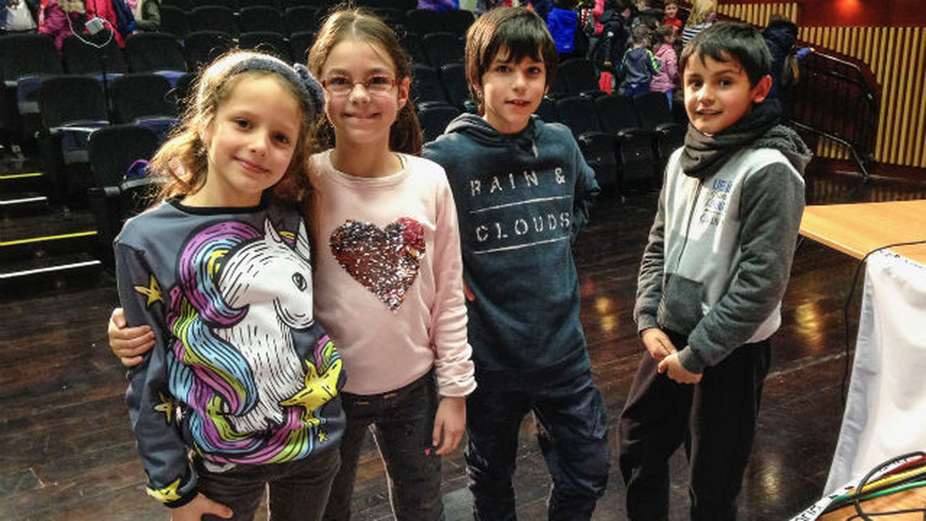 La Radio del Cole: Alicia de Larrocha, Alcalá de Henares, y Clara Campoamor, Alpedrete 28.04.2018