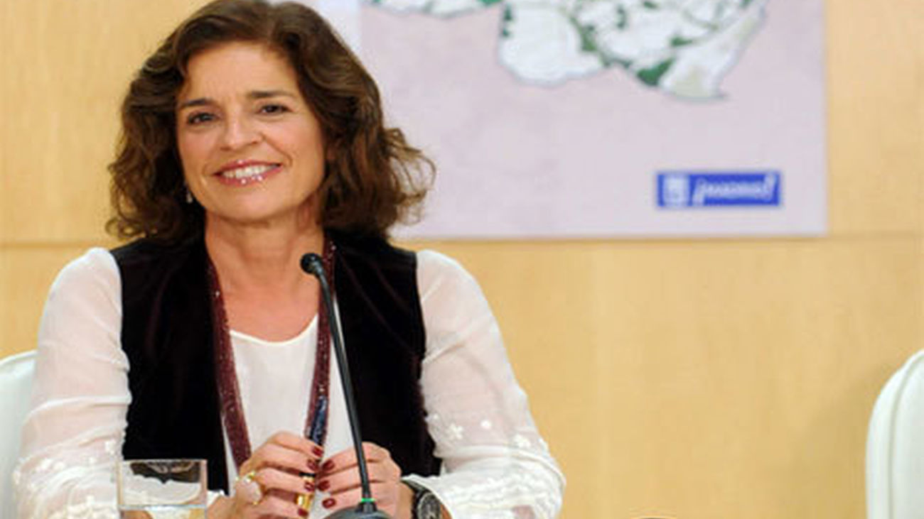 Ana Botella preside el acto institucional del Ayuntamiento del Día Internacional de la Eliminación de la Violencia contra las M