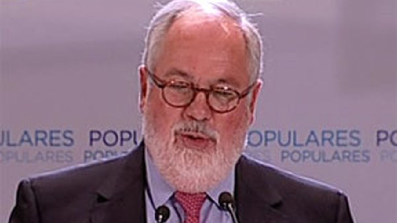 Cañete esgrime la trayectoria del Partido Popular defendiendo en la Unión Europea