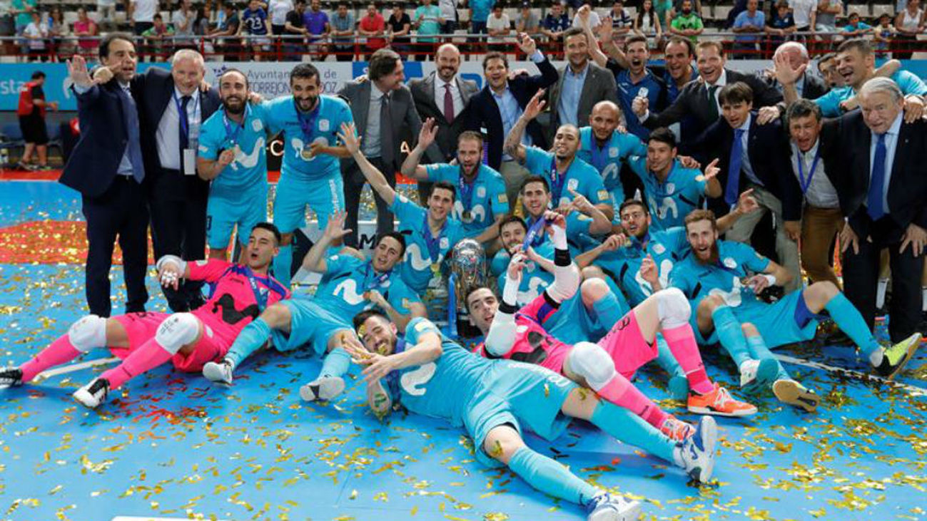 Carlos Ortiz: "Muy contento de que Ricardinho siga con nosotros"