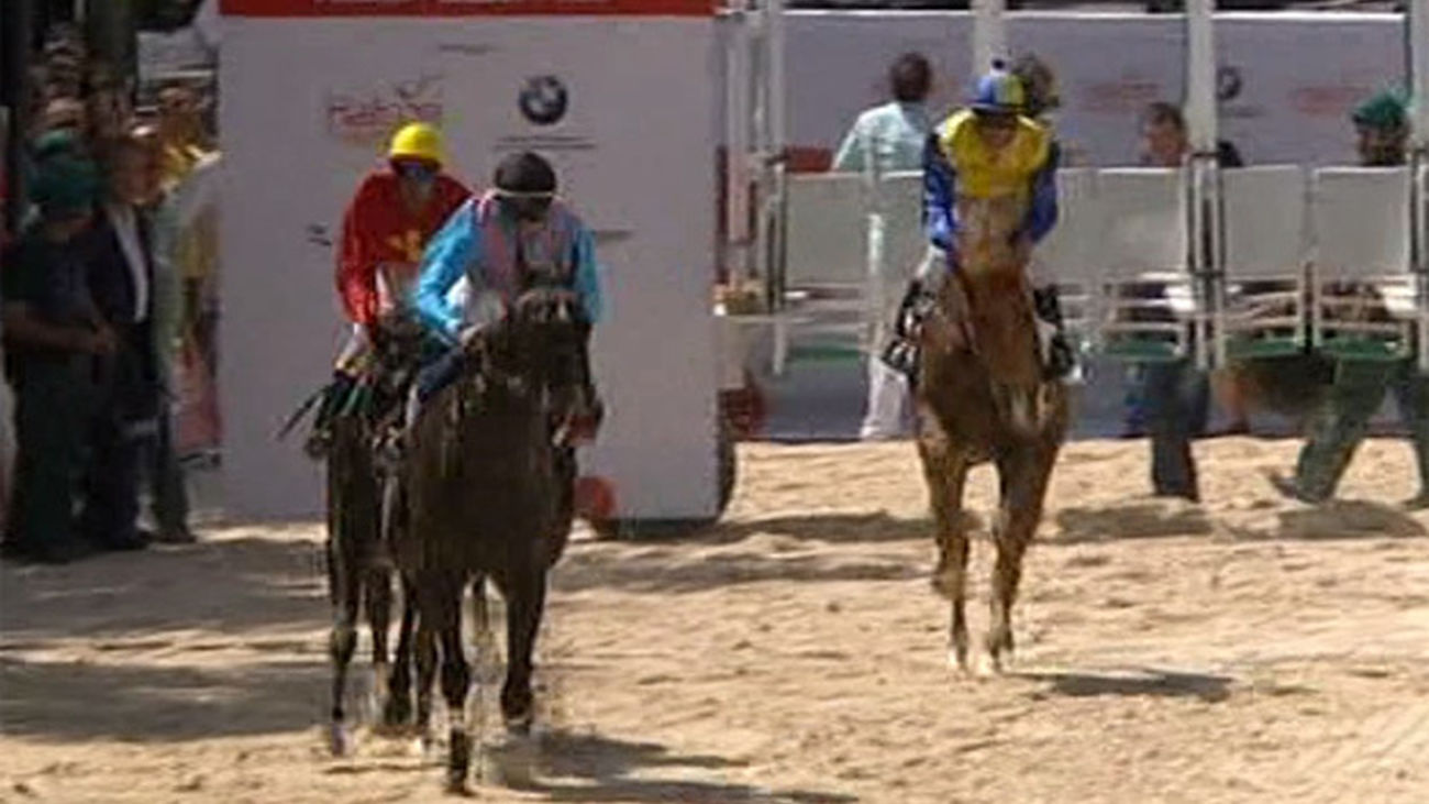 Carrera de caballos en el Paseo de la Castellana 80 años después