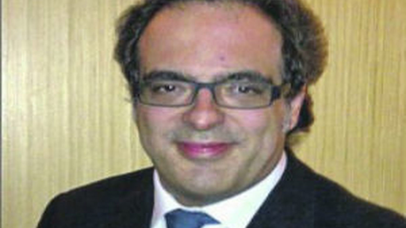 César Giner presenta su candidatura a las primarias del PSM