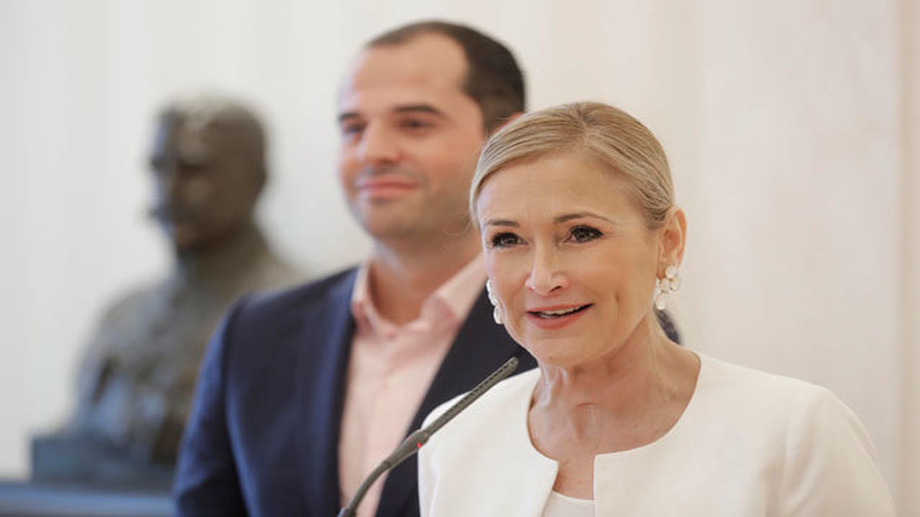 Cifuentes y Aguado se reúnen para valorar la evolución del acuerdo de investidura