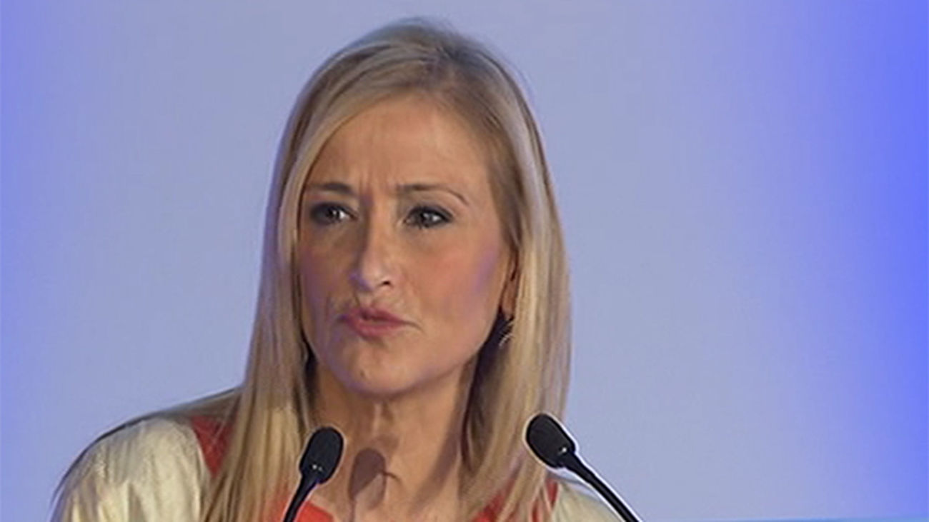 Cifuentes anuncia que dará reproducción asistida a todas las mujeres