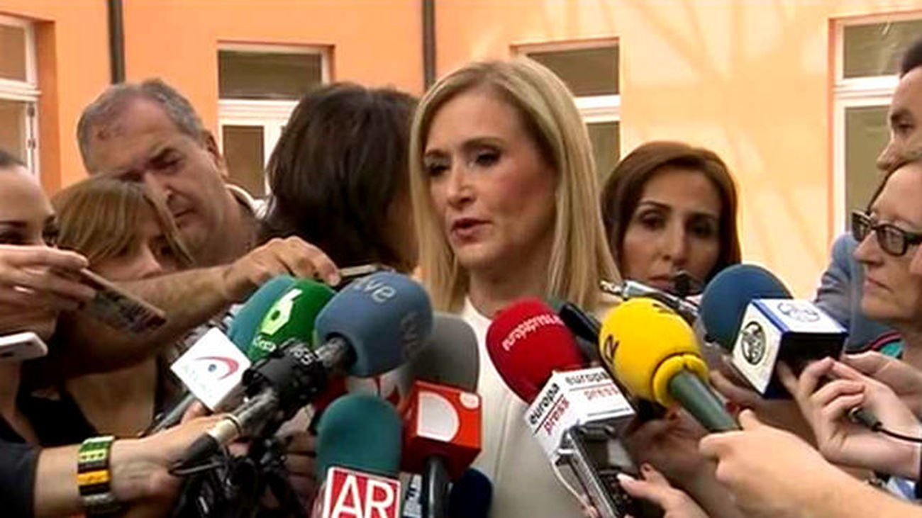 Cifuentes defiende su inocencia y asegura ser el objetivo de alguien que pretende desprestigiarla