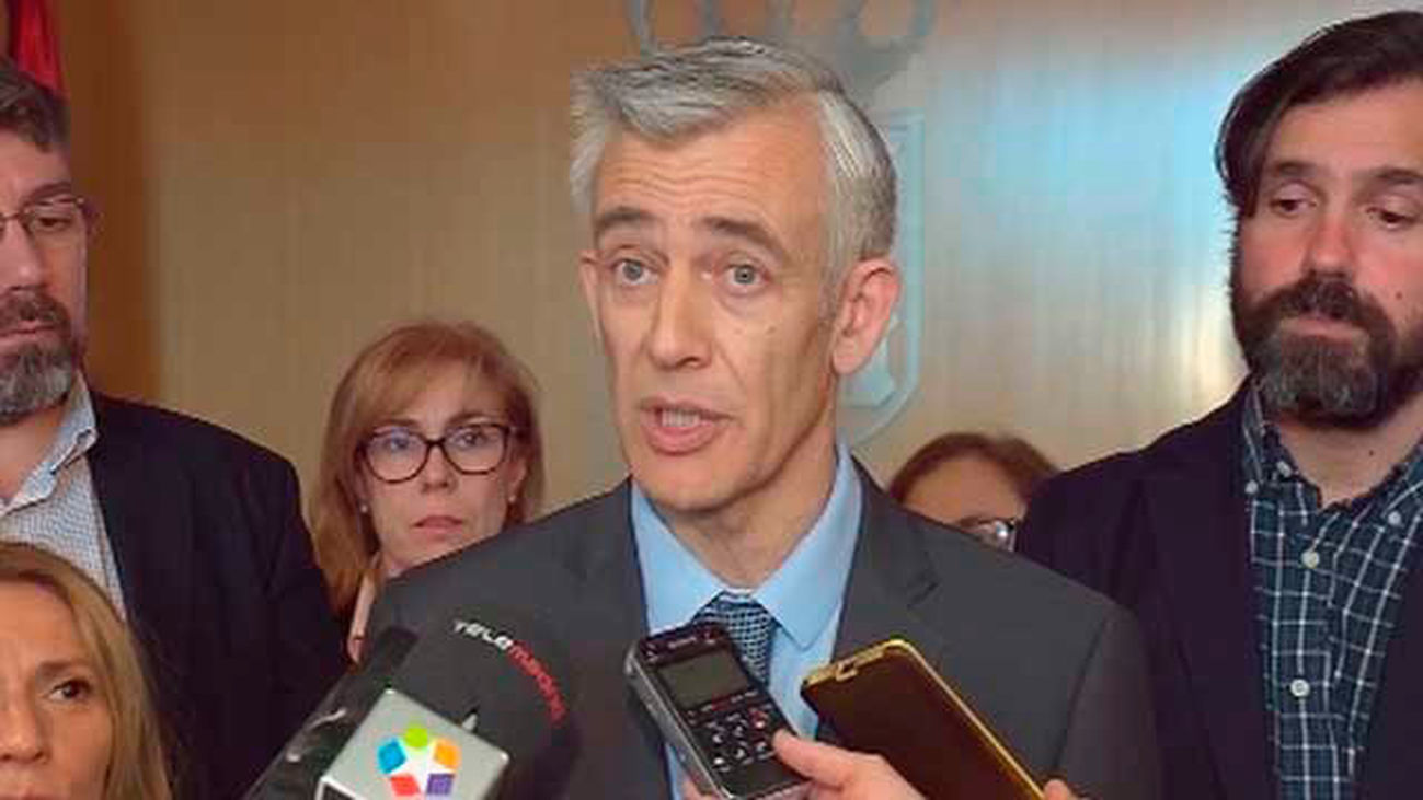 Ciudadanos pide la ampliación de Cercanías para acabar con los atascos en la A-1