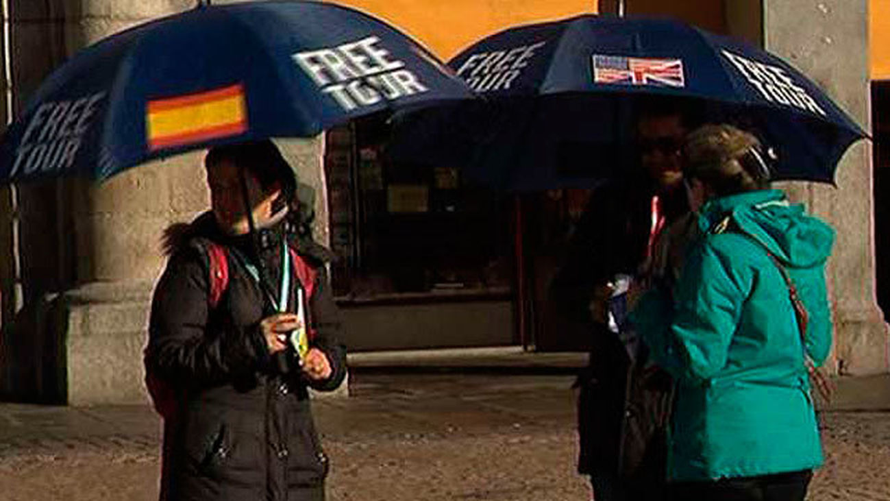 La Comunidad de Madrid regula la figura del guía oficial de turismo