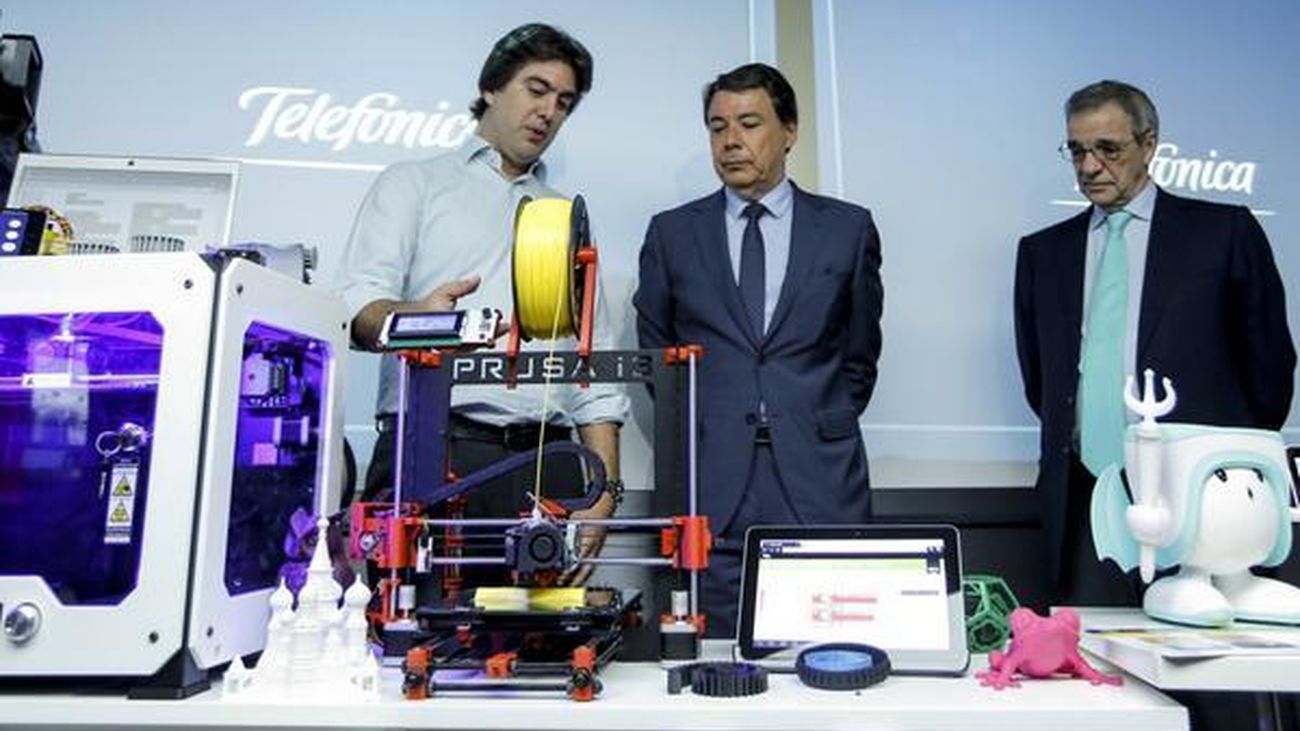 La Comunidad y Telefónica ofrecerán la formación más avanzada a 1.500 profesores de Programación