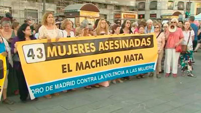 Concentración en la Puerta del Sol contra la violencia a las mujeres y los asesinatos machistas