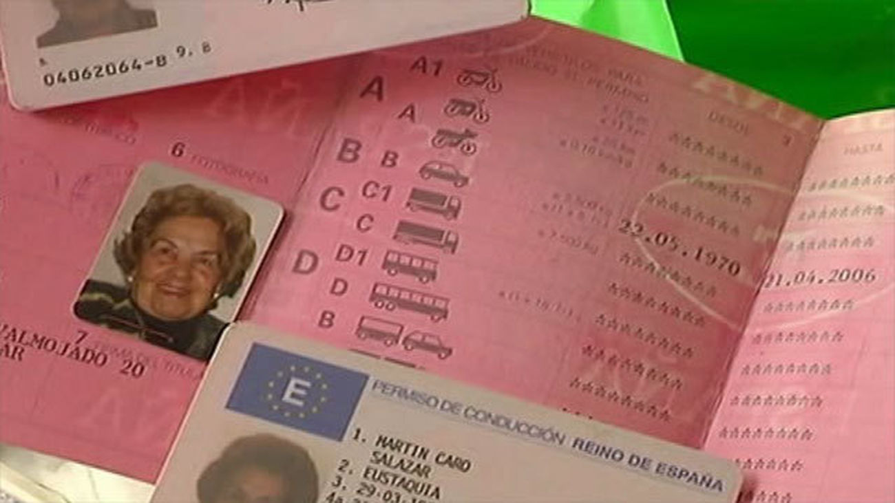 Continúa la huelga de los examinadores de tráfico