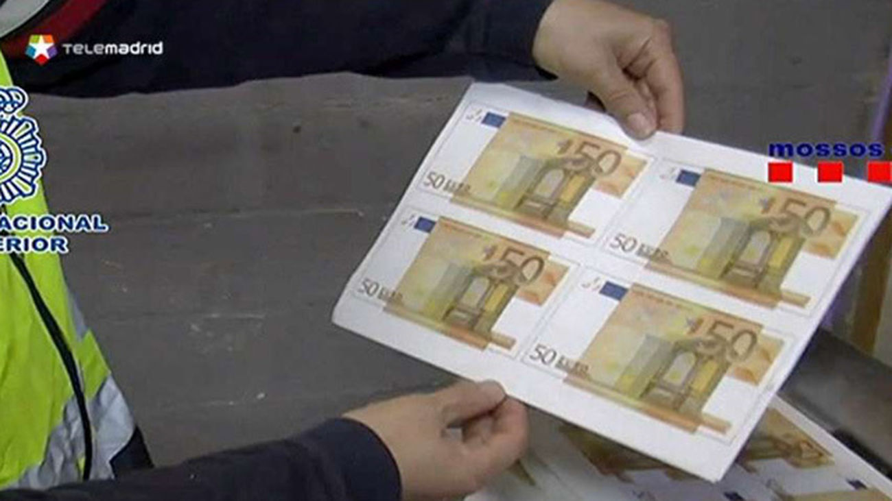 Detenido un camerunés por estafar a chino 35.000 euros con billetes tintados