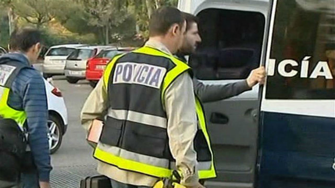 Detenido un hombre por explotación sexual y obligar a una mujer a entregar a su hijo en adopción