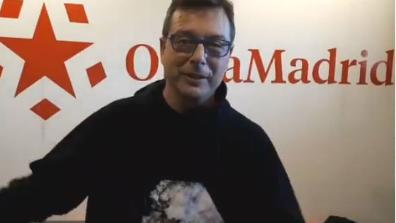 Entrevista a Toni Peret, el pinchadiscos que nos hizo bailar a ritmo de Max Mix