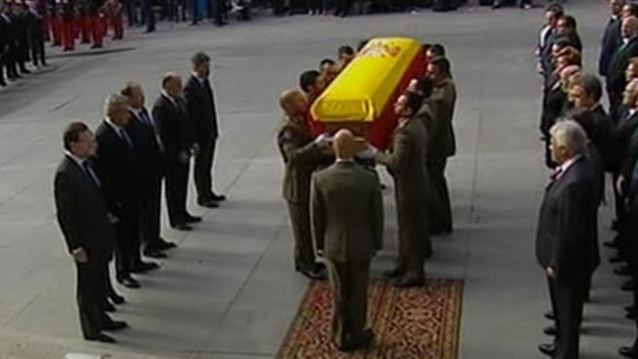 España despide a Adolfo Suárez