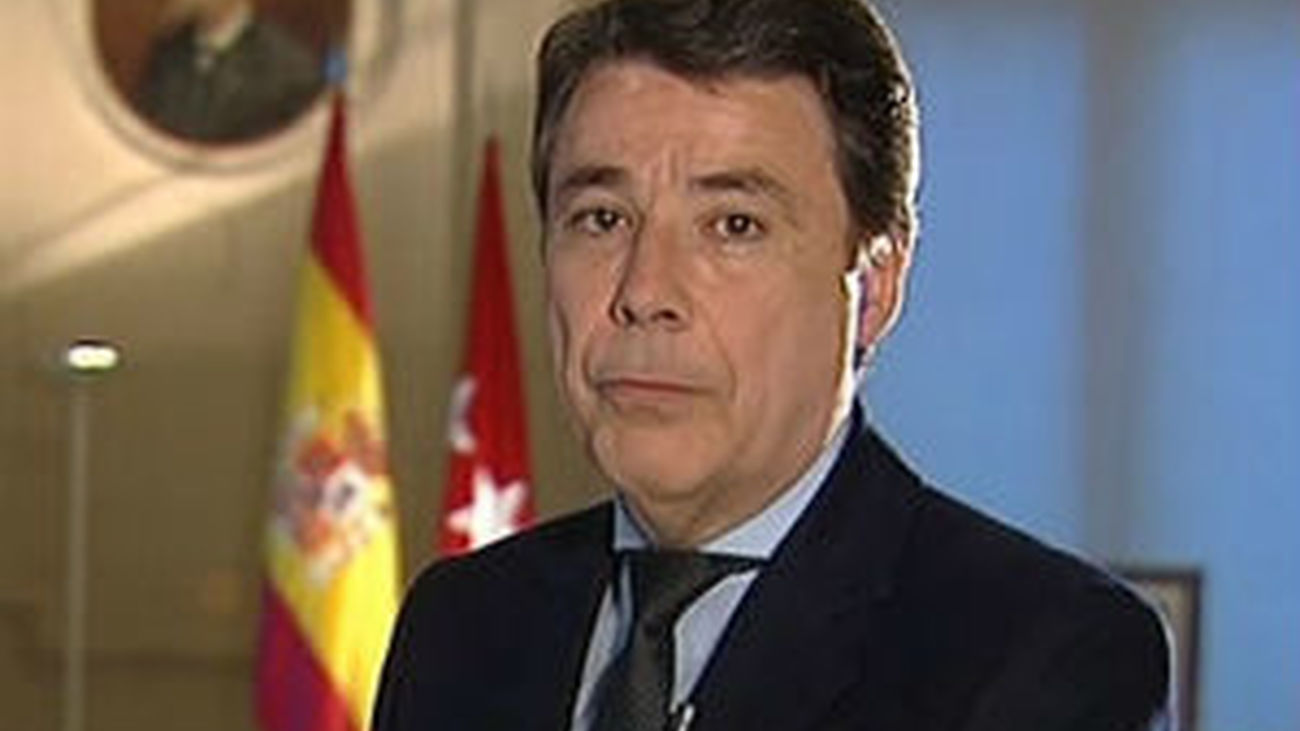 González dice que ante una decisión del Rey no cabe más que acatarla