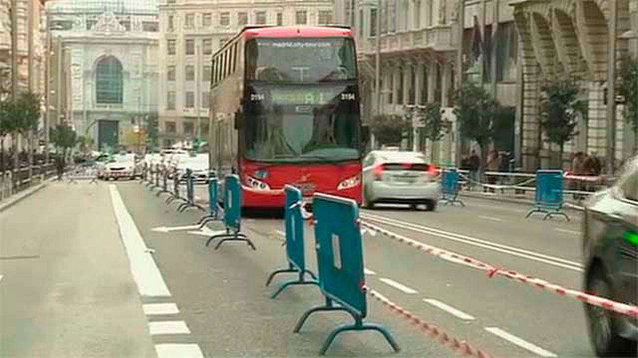 La Gran Vía abrirá un carril más por sentido para los coches en periodos de menos afluencia peatonal