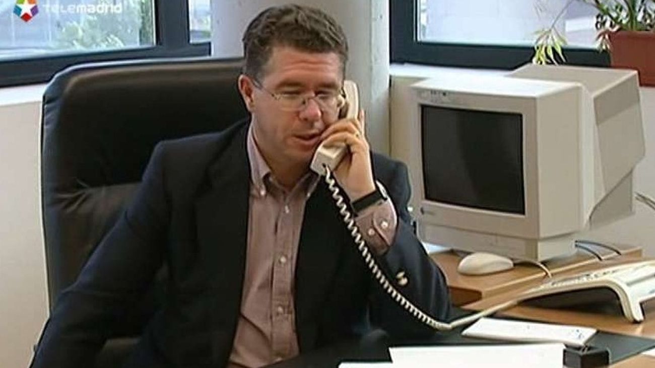 Granados utilizó su despacho oficial de consejero para entregar el dinero que enviaba a Suiza