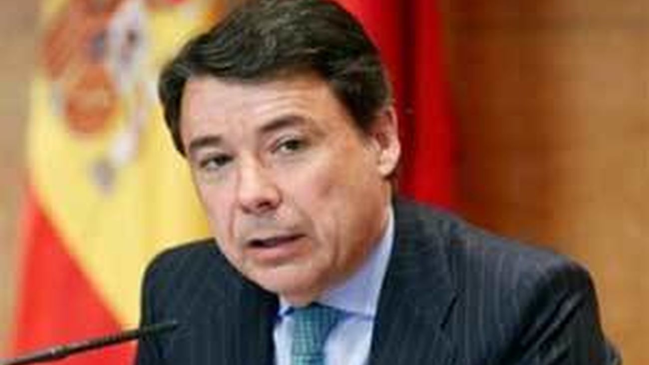 Ignacio González y su mujer tendrán que declarar ante el juez por el ático que poseen en Estepona