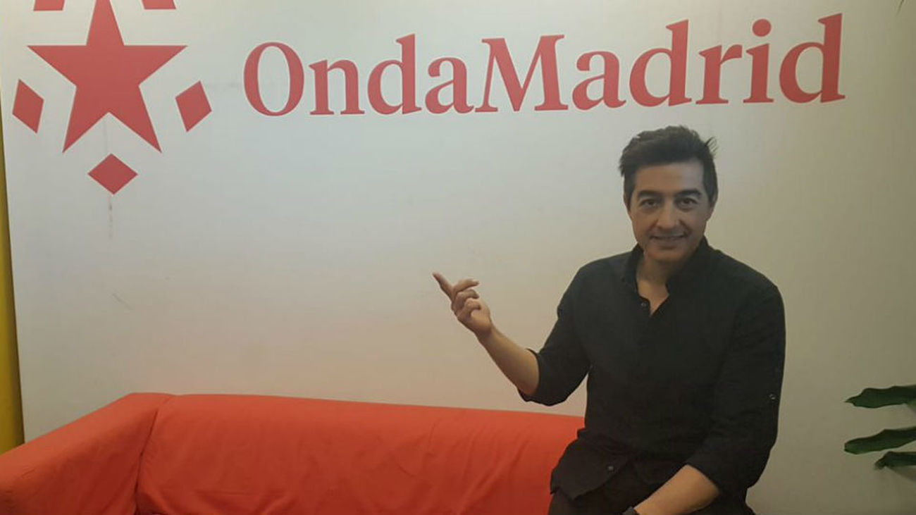 Juan Valderrama nos presenta 'El loco' y de la 'Bajo el ala del sombrero'