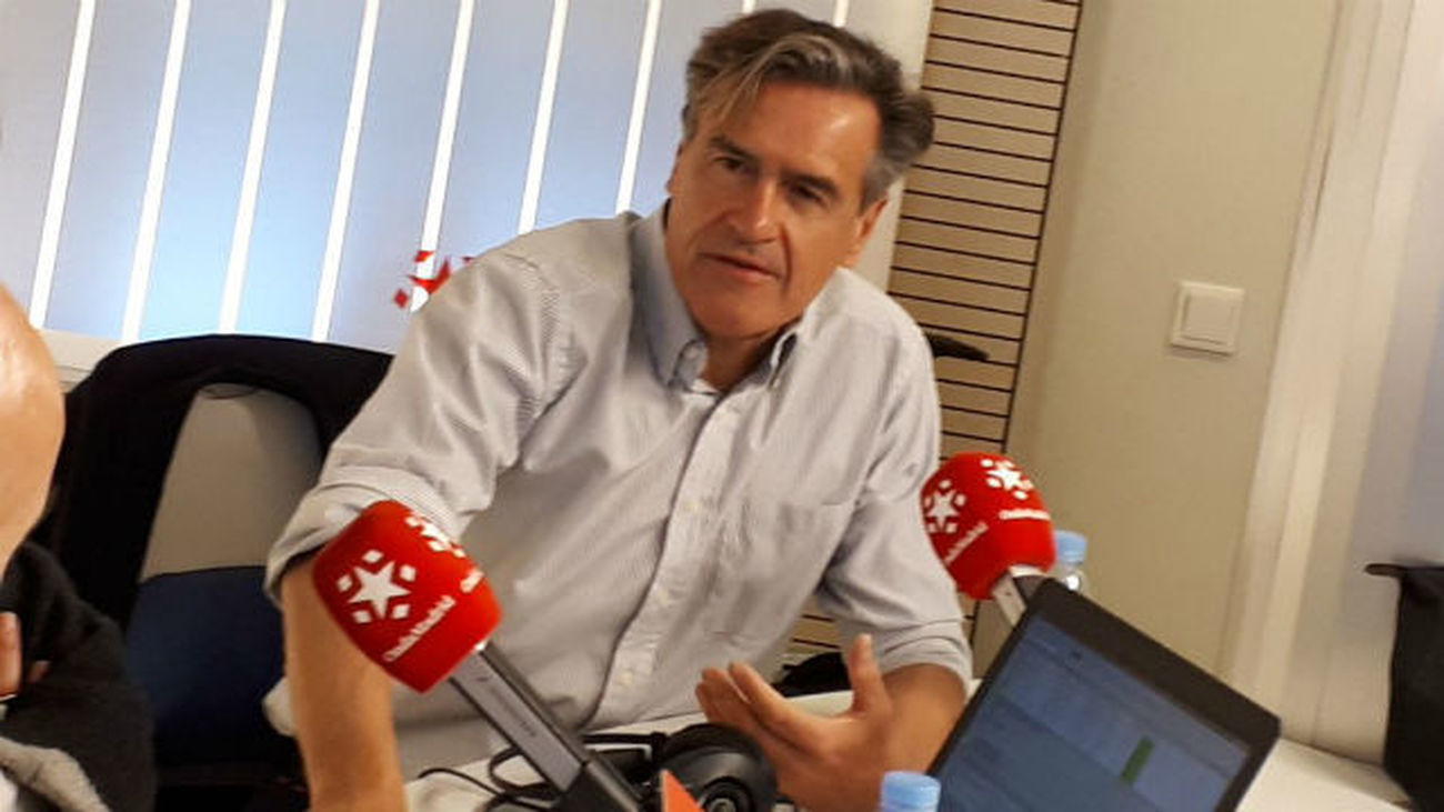 López Aguilar: "La Constitución ha quedado obsoleta en algunos puntos"