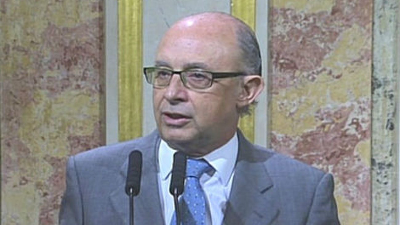 Montoro asegura que en nuestro país los salarios están "creciendo moderadamente"