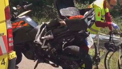 Muere un ciclista de 42 años tras chocar contra una moto en el Puerto de Canencia