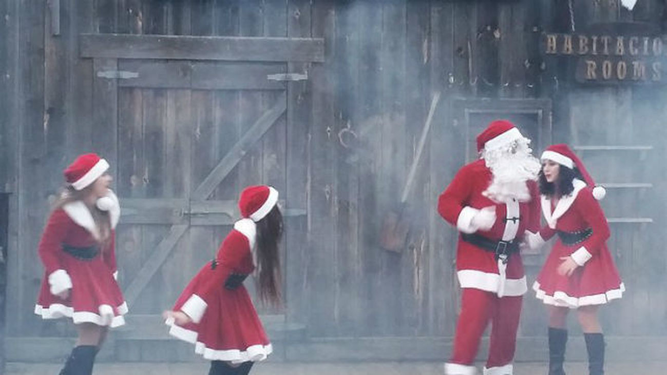 El Parque Warner celebra la Navidad con el musical 'Jingle' o el espectáculo 'Santas Rock Tour'