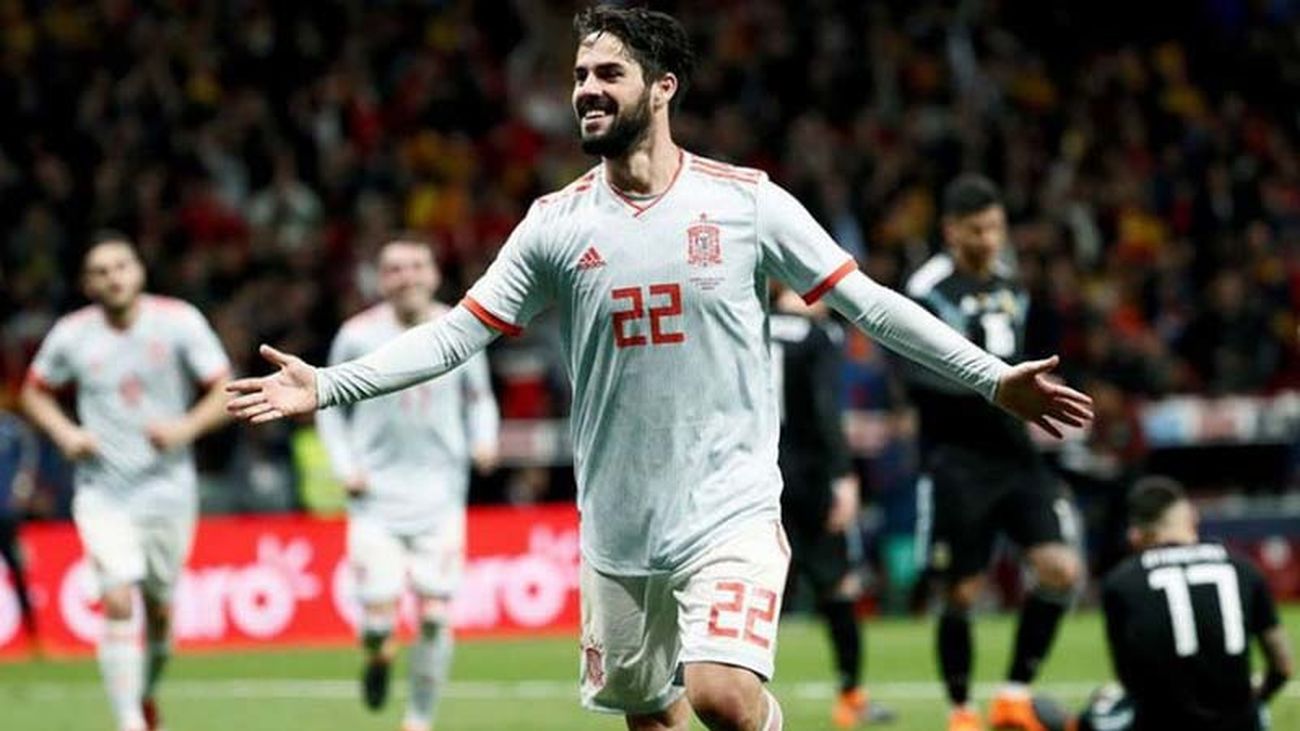 Primer hat trick de Isco, que pide protagonismo en el Real Madrid