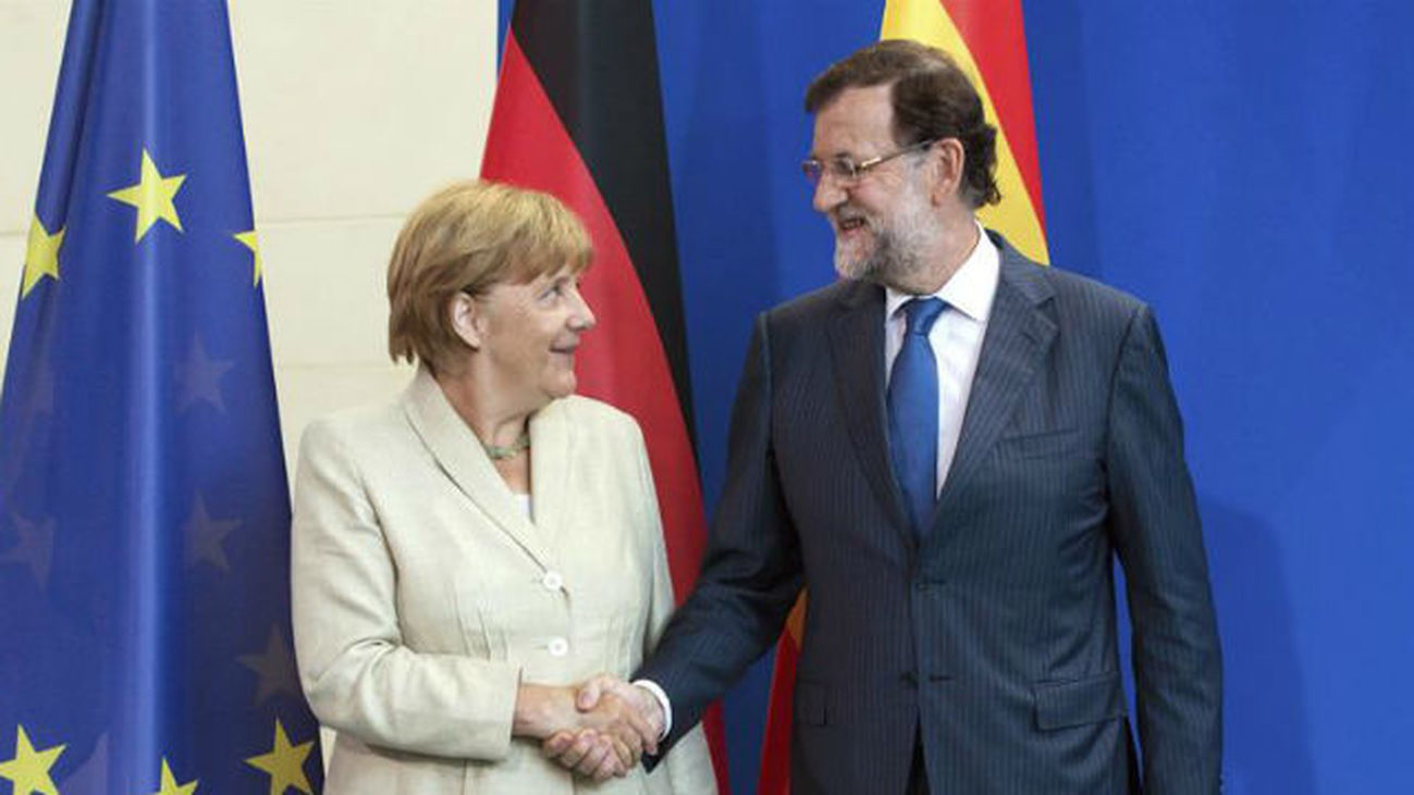 Rajoy se compromete con Angela Merkel a acoger a un mayor número de refugiados de los previstos inicialmente