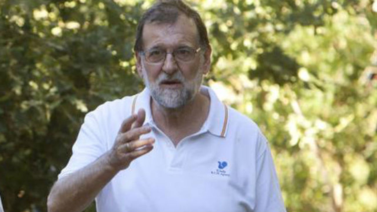 Rajoy ve "excelentes" los datos del paro y los considera un "estímulo para seguir trabajando"