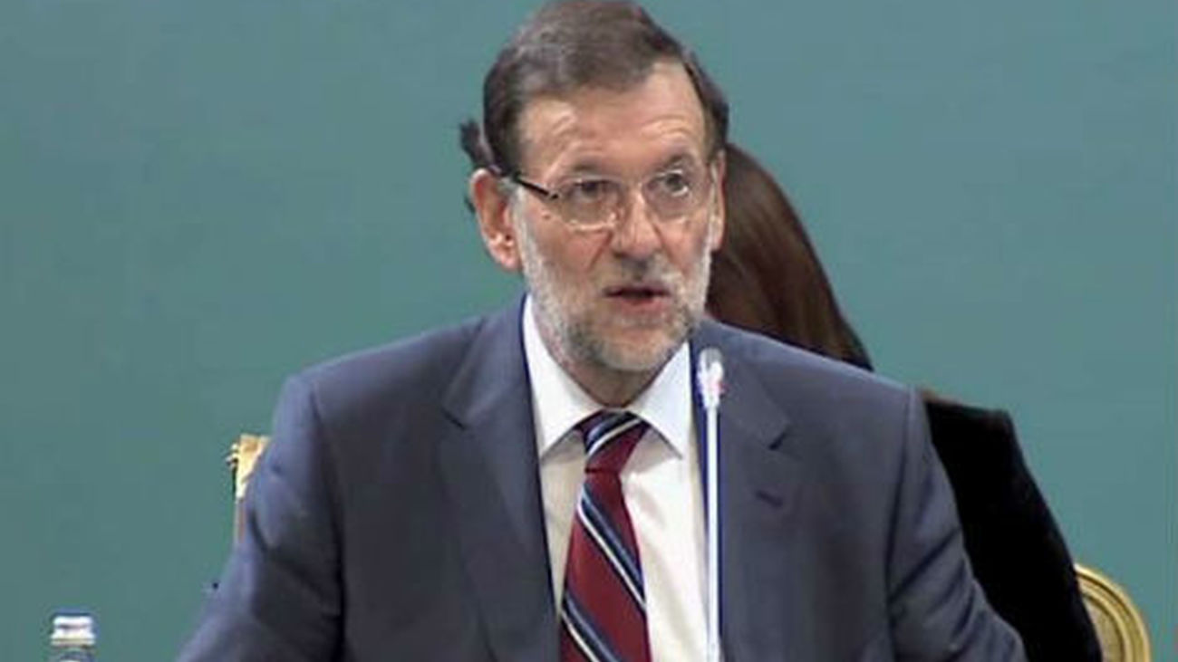 Rajoy pide a Mas que piense sus decisiones y tenga "gestos de grandeza"