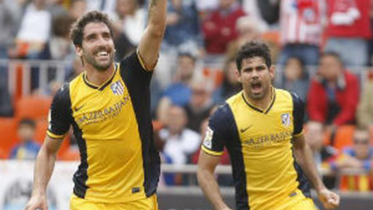 Un gol de Raúl García acerca al Atlético de Madrid al título