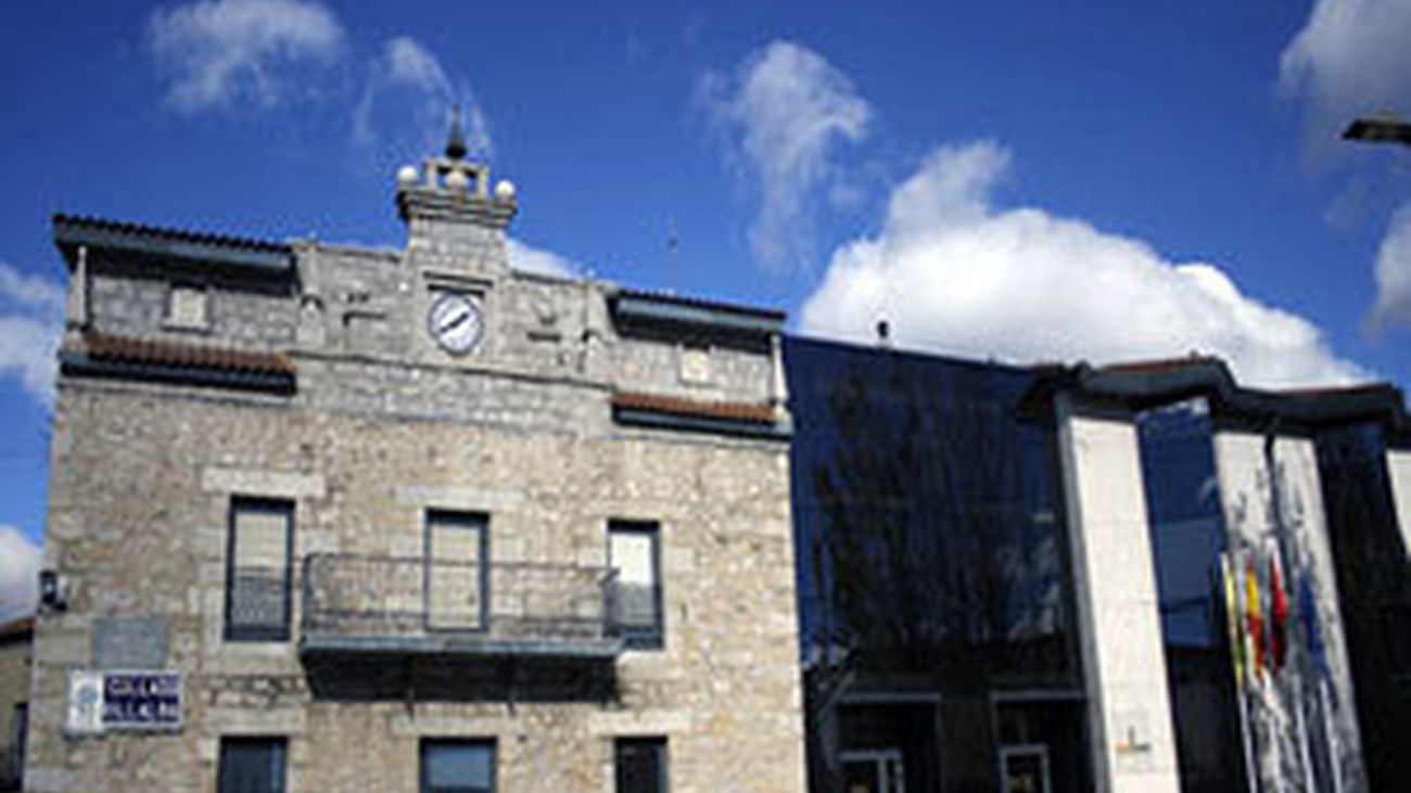 Reacciones en la oposición del ayuntamiento de Collado Villalba a la dimisión de su alcalde