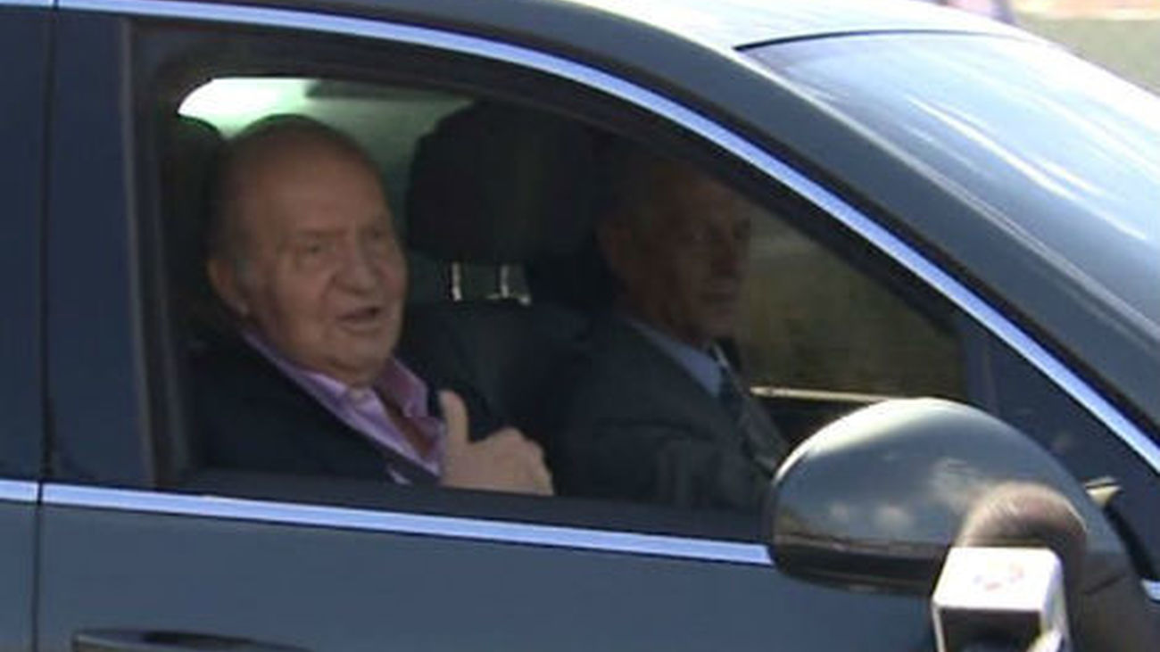El Rey, tras recibir el alta: "Muy bien. Ya veis, estupendamente"