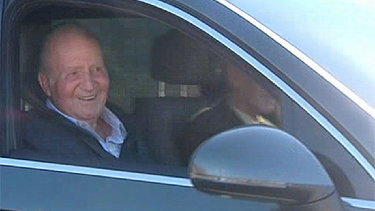El Rey sale del hospital: "Todo muy bien"