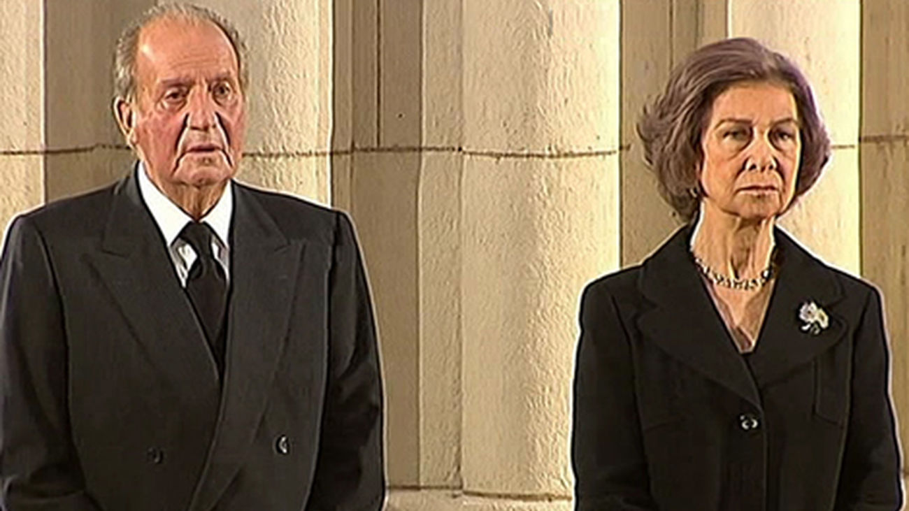 Los Reyes, la Princesa de Asturias y la Infanta Elena presiden el funeral en memoria de las víctimas del 11-M