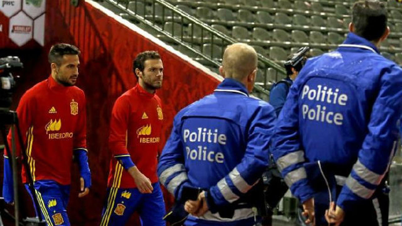 El terrorista fugado Salah Abdeslam habría sido llevado desde París hasta el estadio Rey Balduino para atentar