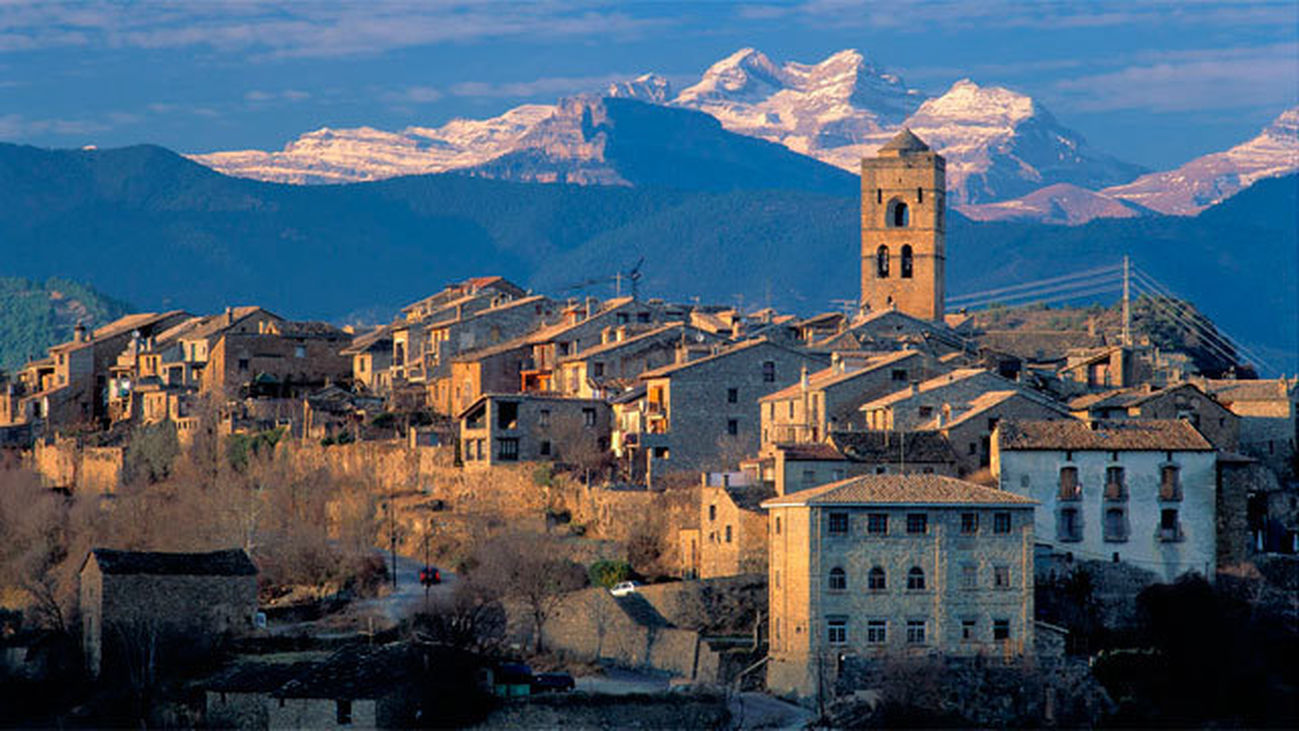 Scouts de Madrid, desalojados de un campamento en el Pirineo por una tormenta