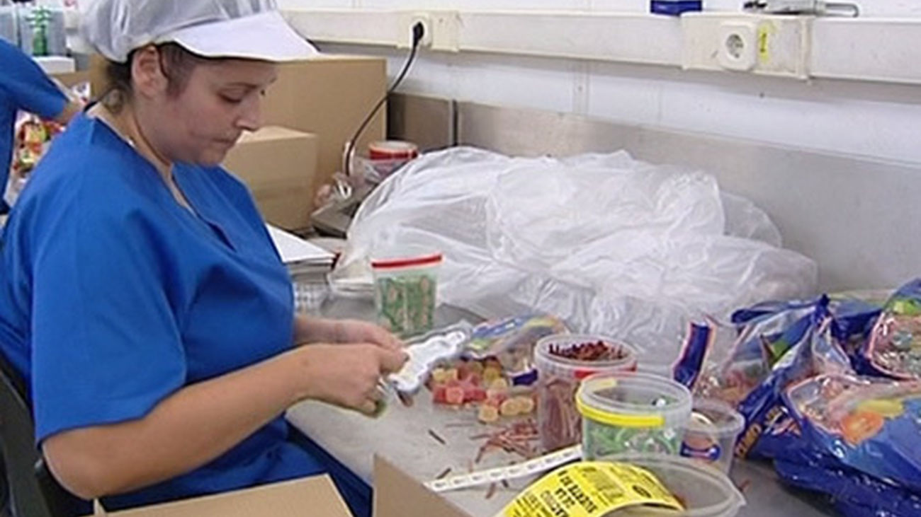 El Servicio de Estudios de BBVA y mantiene su proyección de un crecimiento del 0,9% para 2014