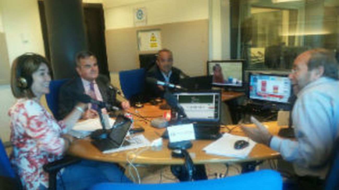 Tertulia con Mario de Utrilla (Sevilla la Nueva), Narciso de Foxá (Majadahonda) y Manuel Robles (Fuenlabrada)