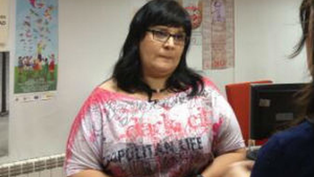 Isabel Vilabella, Secretaria de Relaciones Laborales y Formación UGT Madrid, valora los datos del paro