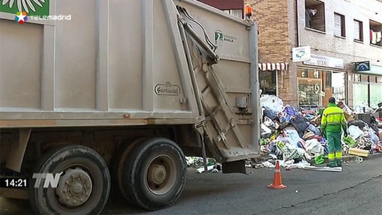 Se acumulan las quejas de los vecinos por la limpieza de las calles de Madrid
