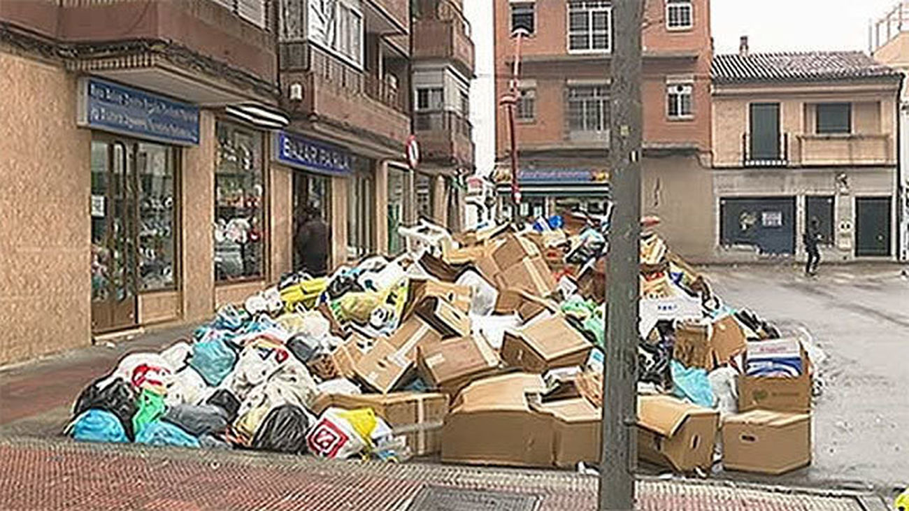 Se cumple una semana de la huelga de basuras en Parla