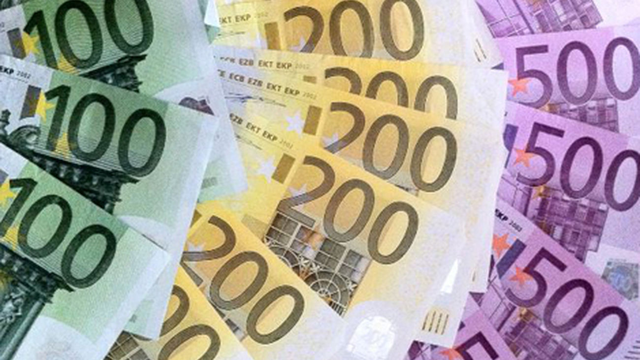 Varios billetes falsos de 100, 200 y 500 euros