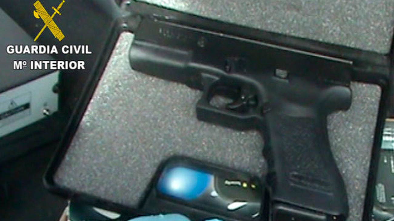 Cuatro detenidos por robar a chinos en casas y locales simulando ser policías