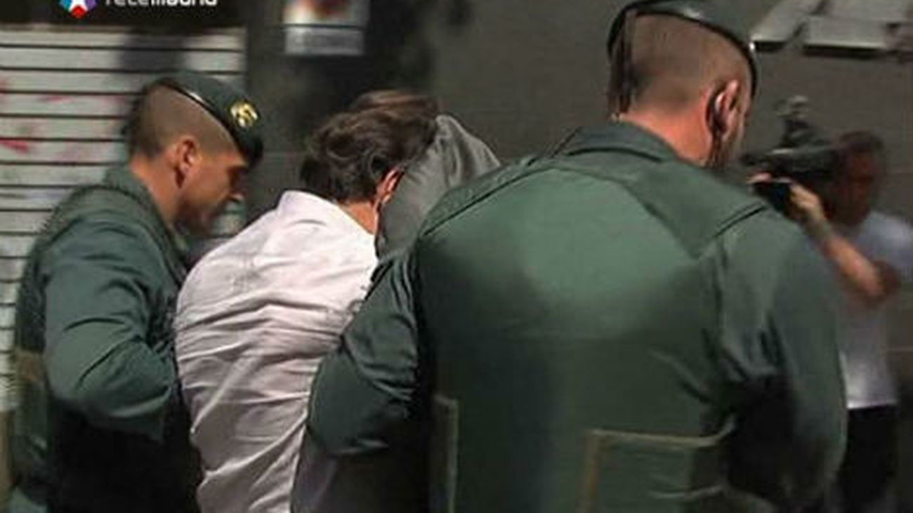 Nueve detenidos por malversar 6 millones con sobreprecio en las obras del AVE