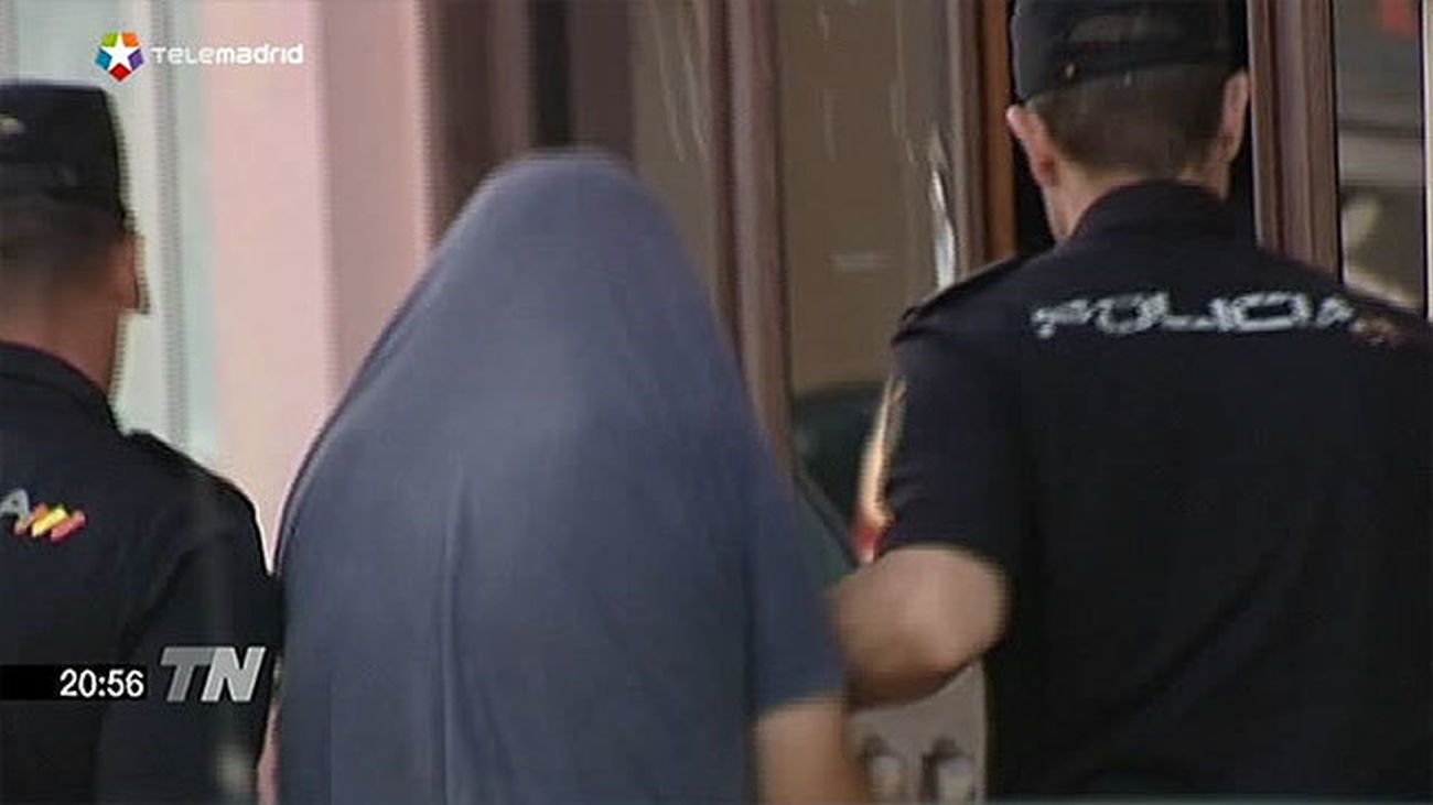 Tres detenidos por robar con violencia e intimidación en establecimientos de la capital