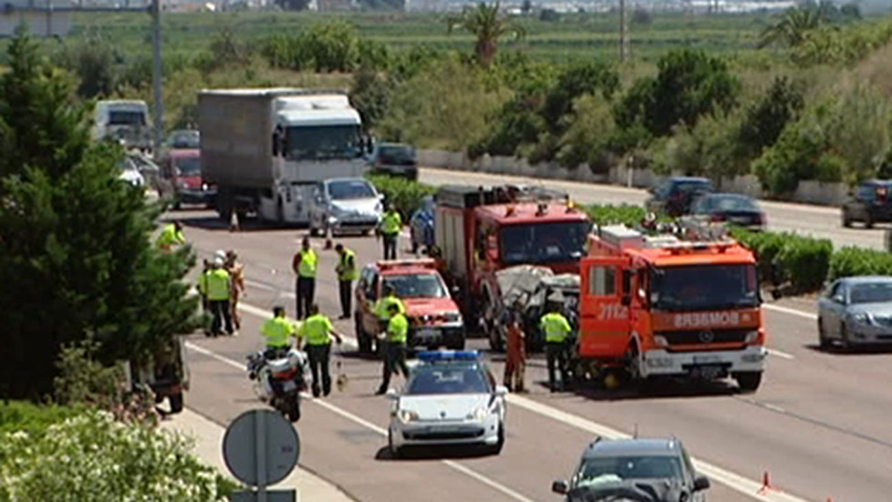 La directora de la DGT da la cara ante los 35 muertos en Semana Santa