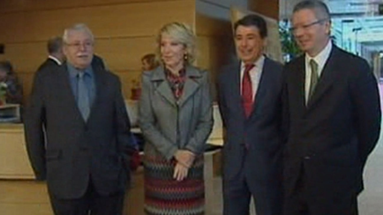 Los tres expresidentes de Madrid debaten la reforma de la ley electoral